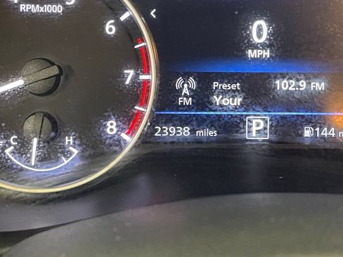 Used 2023 Nissan Sentra SV FWD image 3