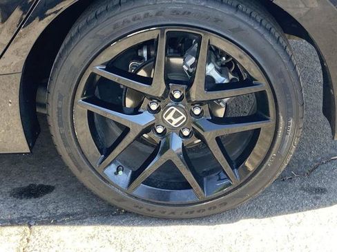 Used 2025 Honda Civic Sport image 26
