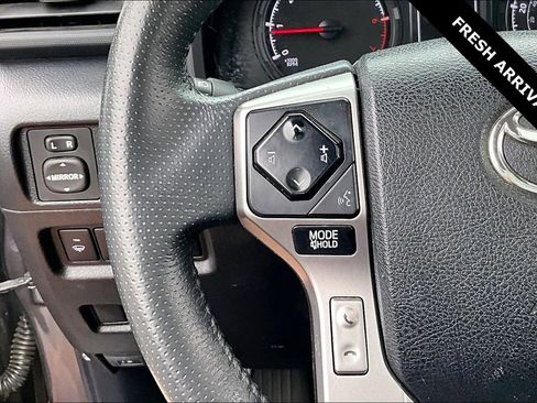 Used 2021 Toyota 4Runner SR5 Premium w/ Moonroof Package AWD/4WD image 11