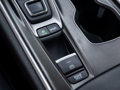 Used 2018 Honda Accord Sport image 27