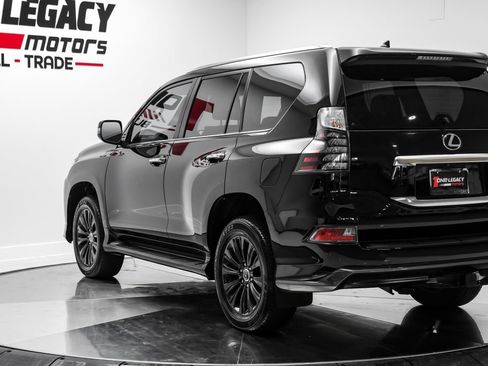 Used 2023 Lexus GX 460 Premium w/ Accessory Package AWD/4WD image 15