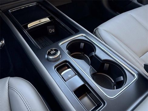 New 2026 Lincoln Corsair Premiere image 29