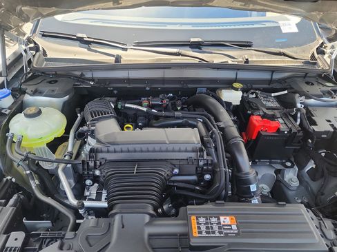 New 2025 Lincoln Nautilus Premier w/ Equipment Group 102A image 13