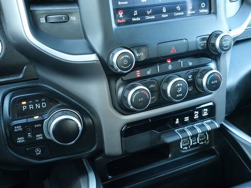 Used 2021 RAM 1500 Big Horn image 21