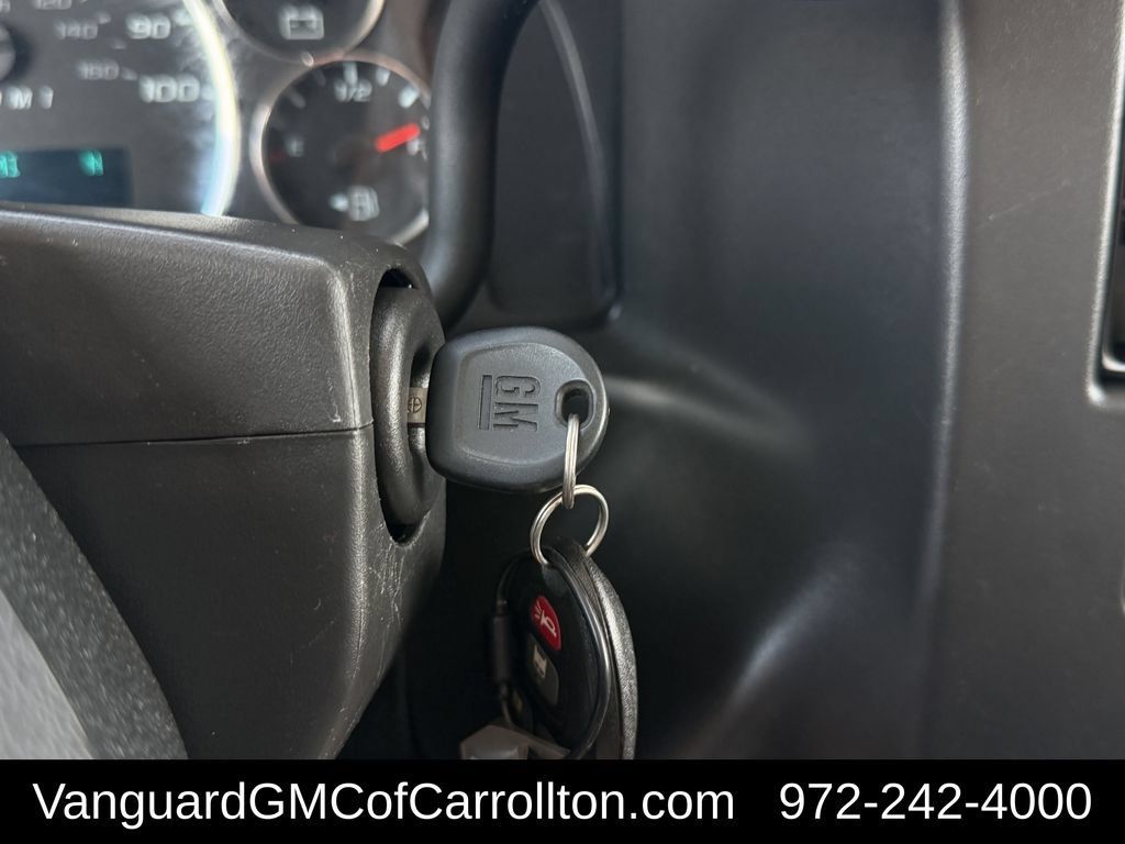 Used 2025 Chevrolet Express 3500 LT w/ LT Preferred Equipment Group RWD image 26