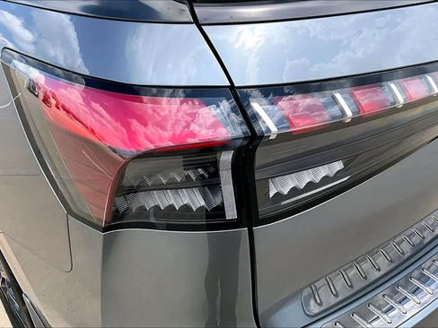 Used 2025 INFINITI QX80 Autograph w/ Autograph Exterior Package image 29