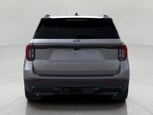 New 2026 Ford Explorer ST-Line w/ ST-Line Street Pack image 5