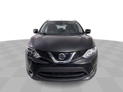 Used 2019 Nissan Rogue Sport SV w/ Technology Package image 3