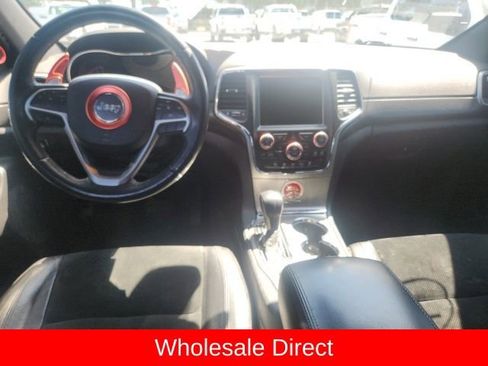 Used 2017 Jeep Grand Cherokee Altitude AWD/4WD image 16