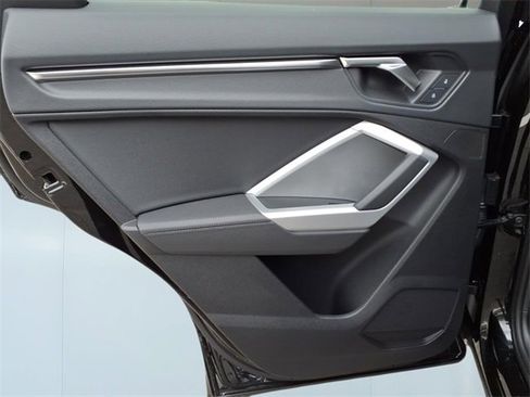 New 2025 Audi Q3 2.0T Premium image 6