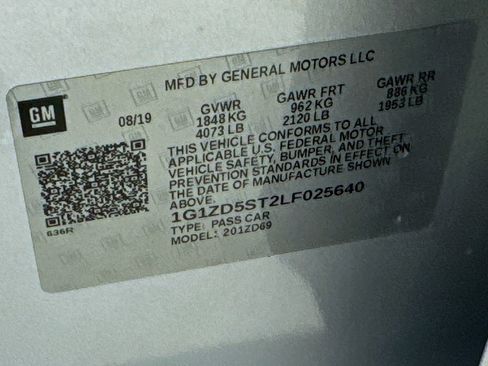 Used 2020 Chevrolet Malibu LT FWD image 40