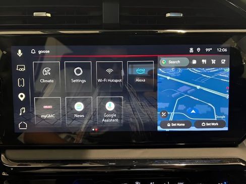 Used 2025 GMC Sierra 1500 AT4 w/ AT4 Premium Package AWD/4WD image 24