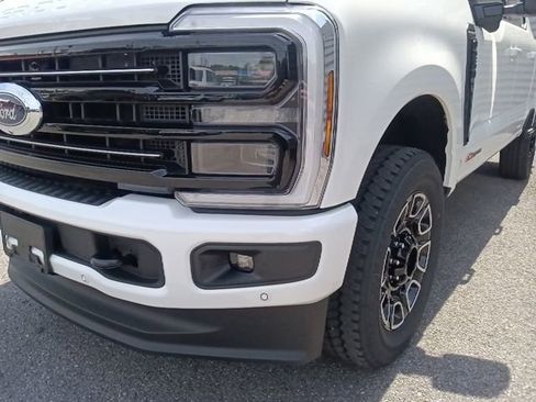 New 2026 Ford F250 Platinum AWD/4WD image 9