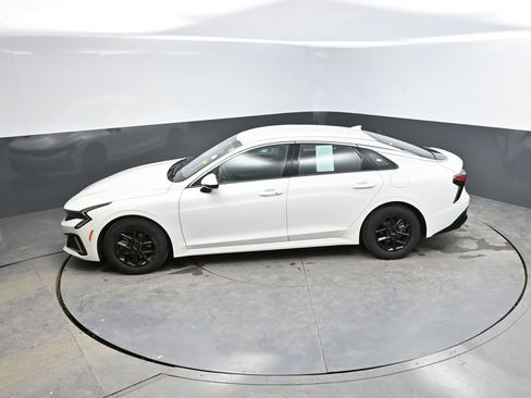 Used 2025 Kia K5 LXS image 25