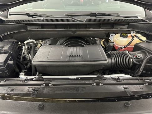 Used 2025 GMC Yukon AT4 w/ AT4 Premium Package image 35