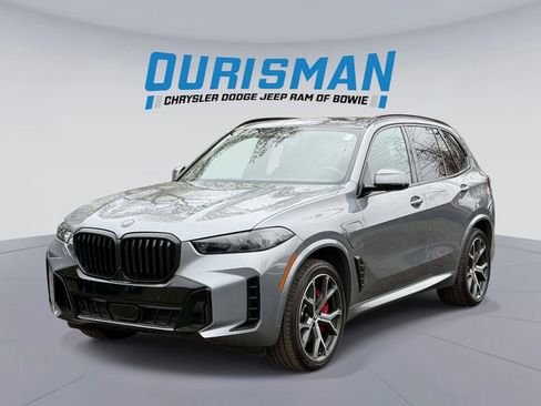 Used 2024 BMW X5 xDrive50e w/ M Sport Package AWD/4WD image 5