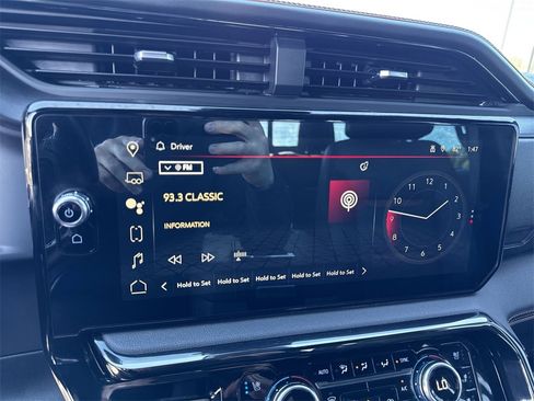 Used 2024 GMC Sierra 2500 AT4 w/ AT4 Premium Plus Package image 16