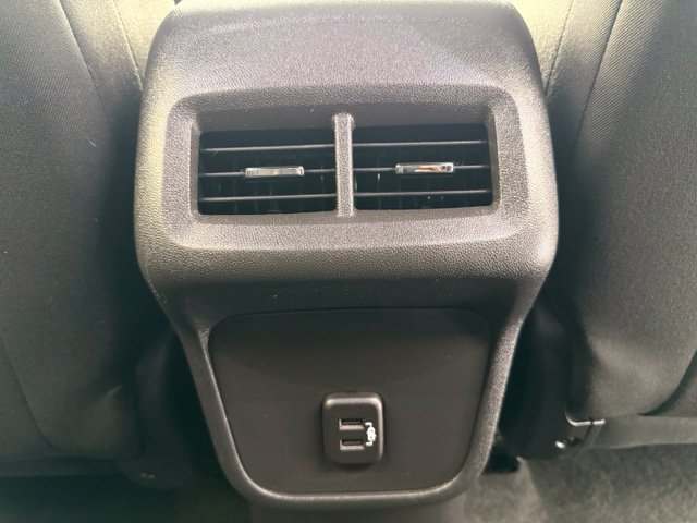 Used 2024 Chevrolet Equinox LT FWD image 28