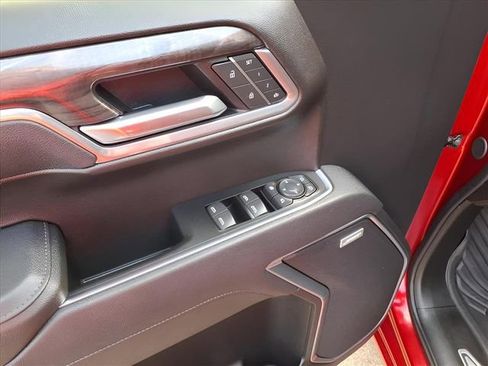 Used 2025 Chevrolet Silverado 1500 LTZ w/ LTZ Premium Package image 18