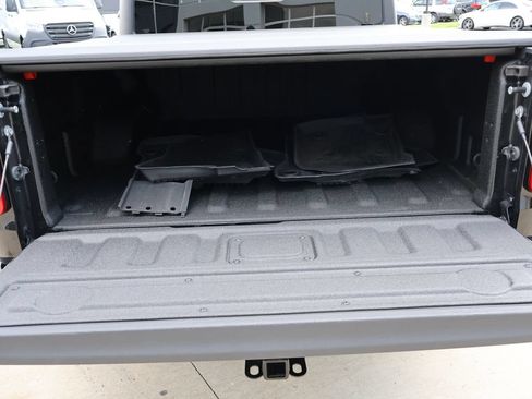 Used 2022 Jeep Gladiator Sport AWD/4WD image 18