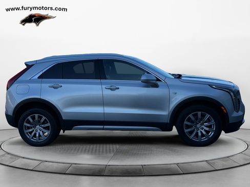 Used 2020 Cadillac XT4 Premium Luxury image 2