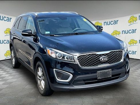 Used 2018 Kia Sorento AWD image 1