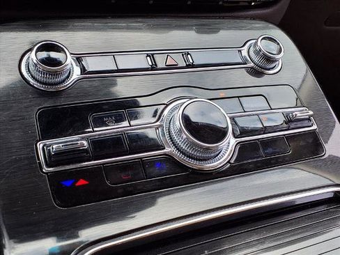 Used 2023 Lincoln Nautilus Reserve image 8