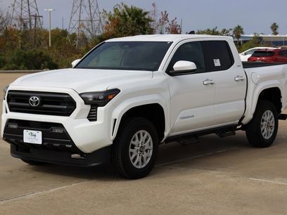 New 2026 Toyota Tacoma SR5