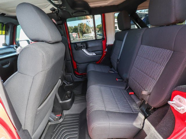 Used 2011 Jeep Wrangler Unlimited Sahara w/ Dual Top Group AWD/4WD image 26