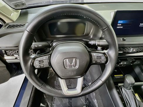 Used 2023 Honda Accord Touring image 11
