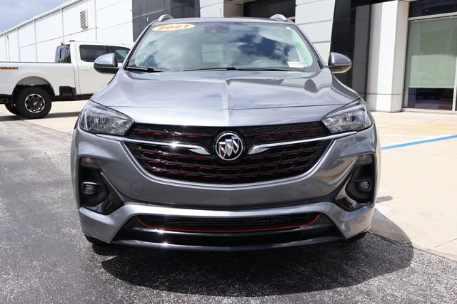 Used 2021 Buick Encore GX Select w/ Sport Touring Package FWD image 2