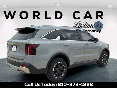 New 2026 Kia Sorento S w/ S Panoramic Sunroof Package AWD/4WD image 7