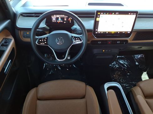 Used 2025 Volkswagen ID. Buzz Pro S RWD image 25