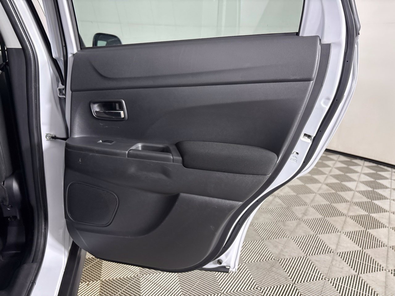 Used 2024 Mitsubishi Outlander Sport AWD image 25