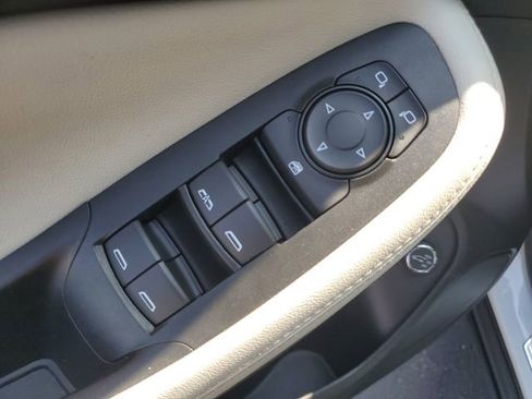Used 2023 Buick Encore GX Select FWD image 23