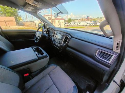 Used 2018 Nissan Titan S w/ S Utility Package RWD image 36