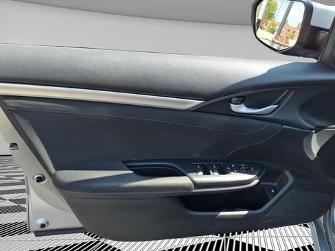 Used 2016 Honda Civic EX-T image 17