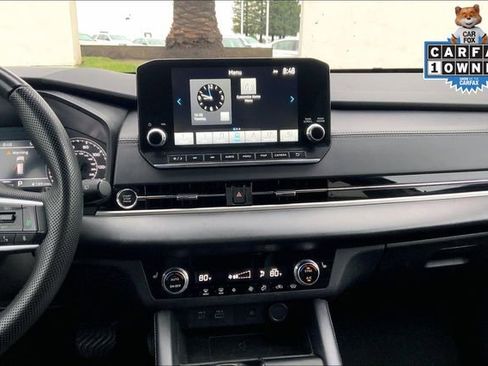 Used 2024 Mitsubishi Outlander SE Black Edition image 6