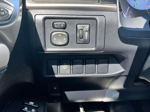 Used 2014 Lexus CT 200h FWD image 35