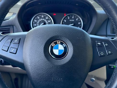 Used 2011 BMW X5 xDrive35i image 16