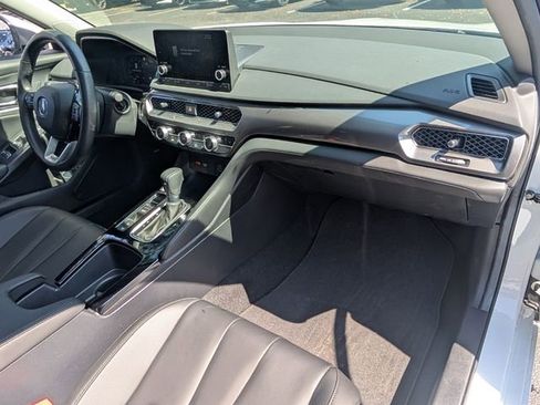 Certified 2025 Acura Integra FWD image 17