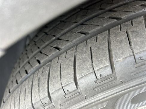 Used 2018 Hyundai Santa Fe Sport w/ 2.4L Tech Package 04 image 35