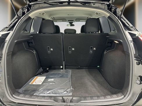 Used 2024 Nissan Kicks S FWD image 13