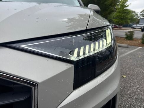 Used 2021 Audi Q8 Prestige AWD/4WD image 3