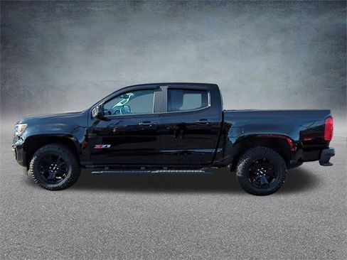 Certified 2021 Chevrolet Colorado Z71 w/ Z71 Midnight Edition image 6