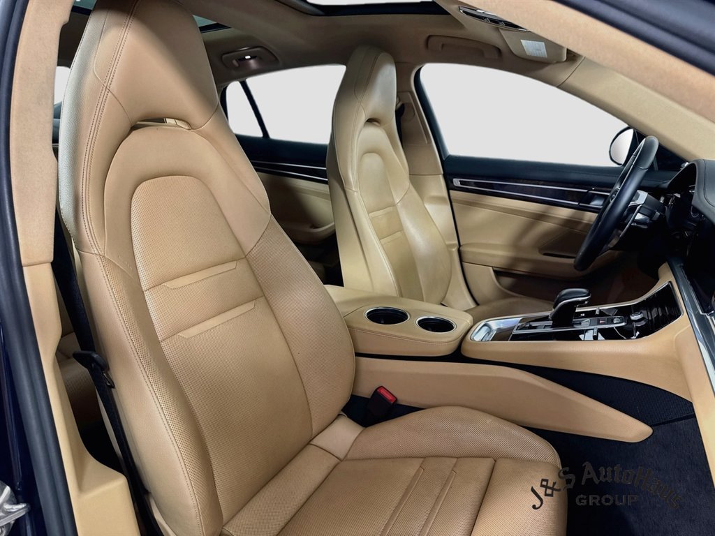Used 2018 Porsche Panamera 4 AWD/4WD image 36