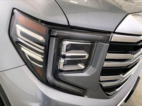 Used 2026 GMC Sierra 1500 SLT AWD/4WD image 28