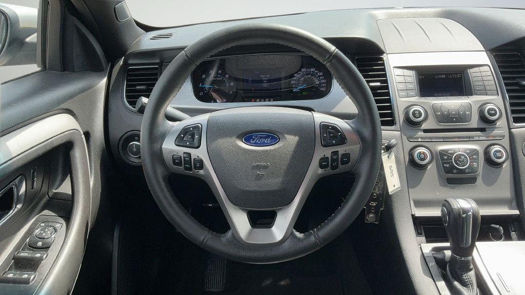 Used 2016 Ford Taurus SEL FWD image 9