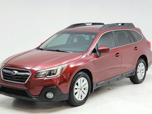 Used 2018 Subaru Outback 2.5i Premium image 1