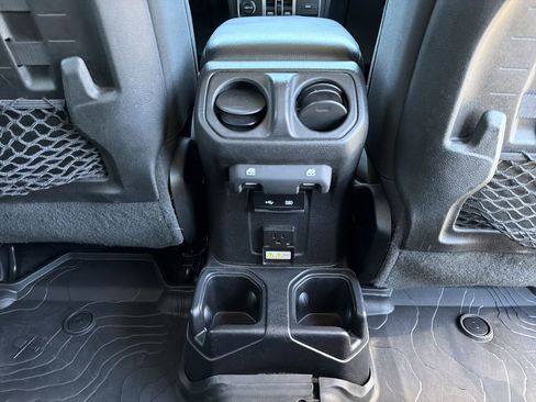 Used 2020 Jeep Wrangler Unlimited Rubicon image 22